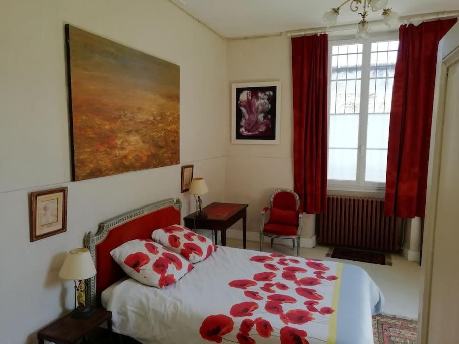Ancien Presbytere Au Coeur Du Village Mauvezin  Bagian luar foto