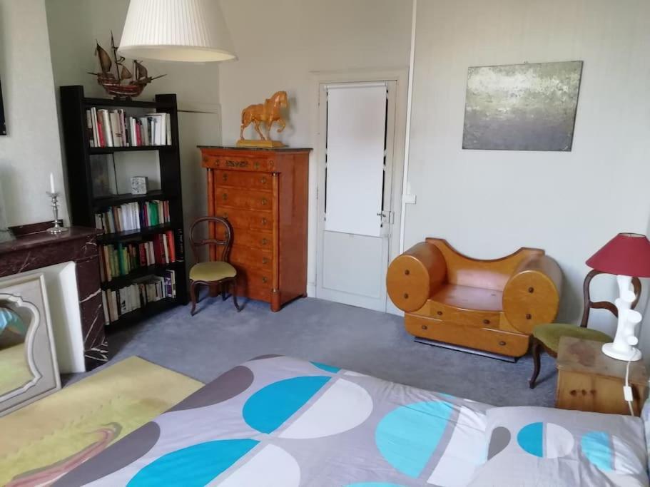 Ancien Presbytere Au Coeur Du Village Mauvezin  Bagian luar foto