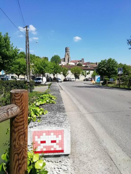 Ancien Presbytere Au Coeur Du Village Mauvezin  Bagian luar foto